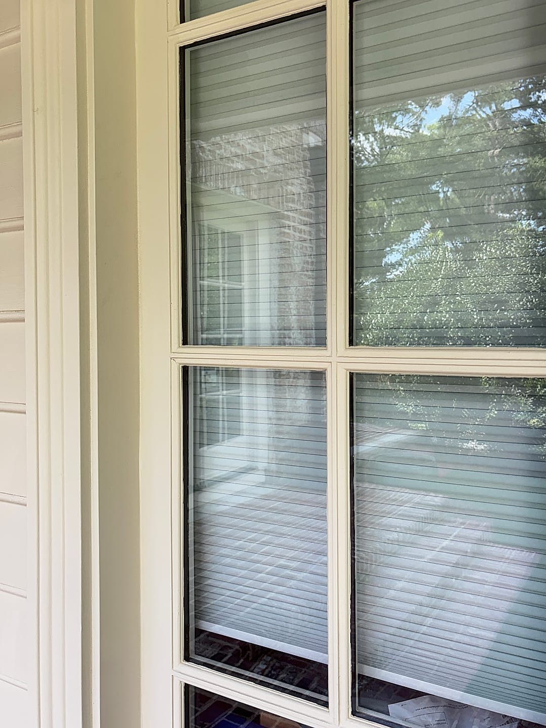 Streak-free window glass after cleaning